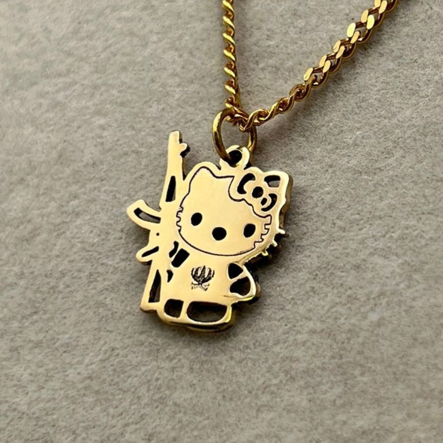 Hello Kitty - Karthigai
