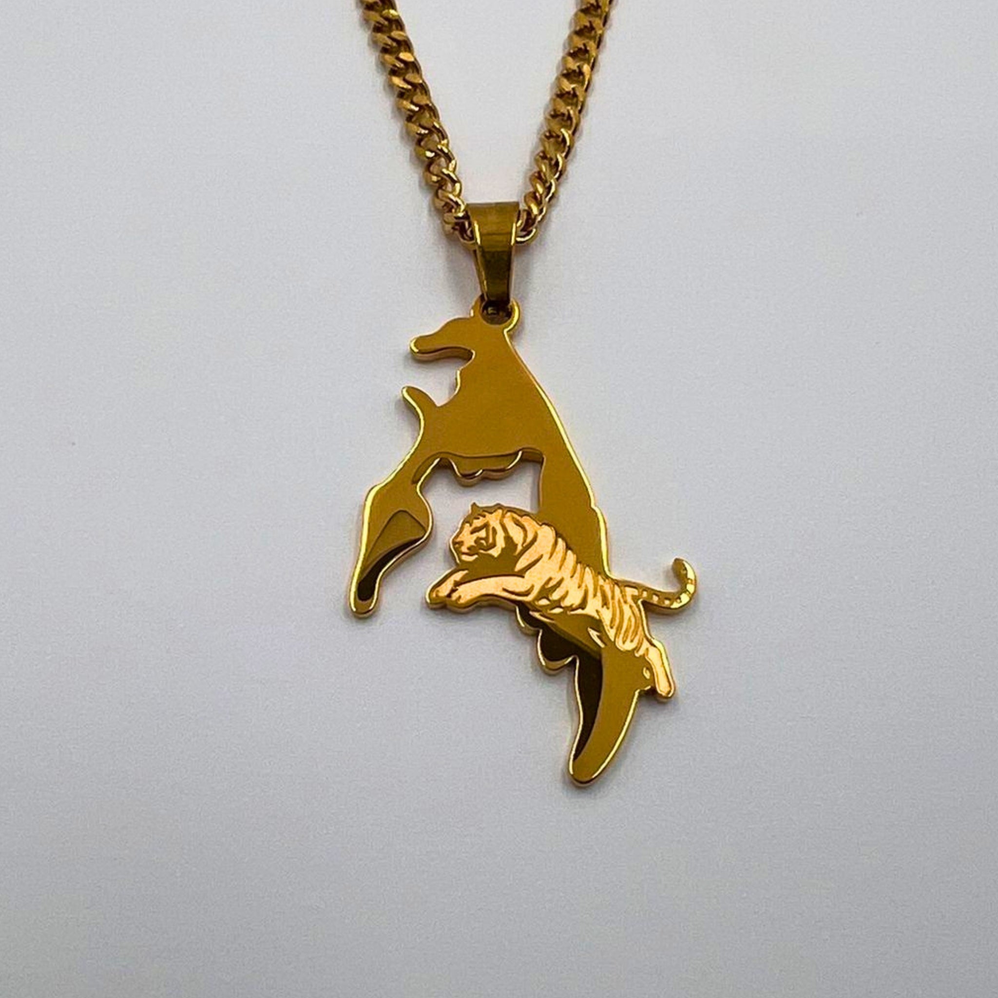 Country and town necklaces