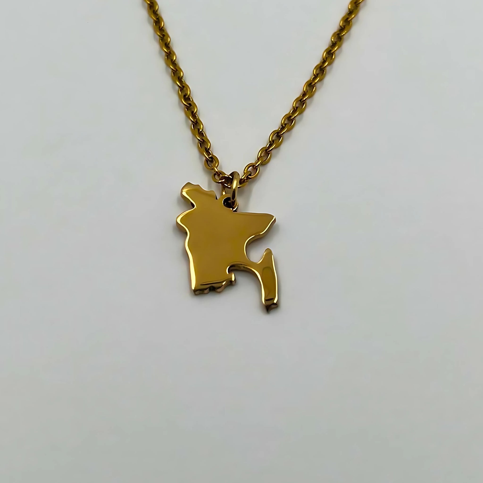 Country and town necklaces